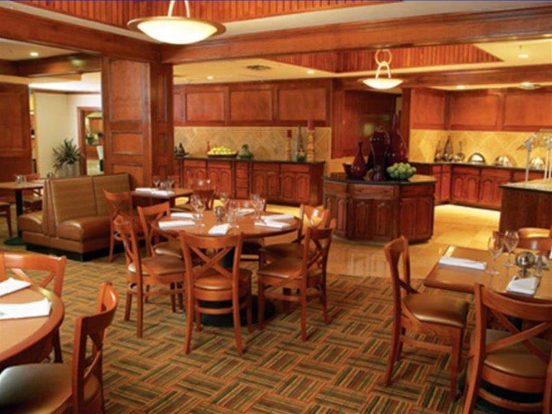 Holiday Inn Dallas Market Center, An Ihg Hotel Restaurant photo